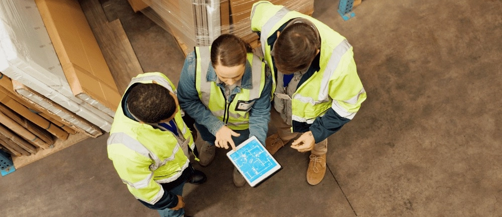 5 problemów w pracy magazynu, które rozwiązują inteligentne szafy wydające