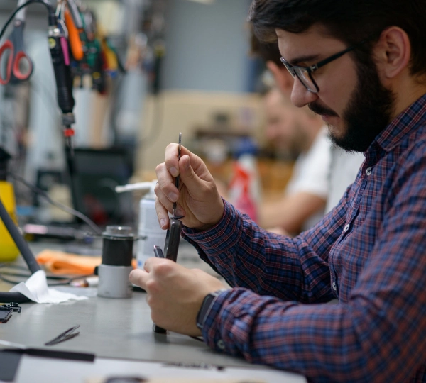 1000x764_Serwis_urzadzen_Auto_ID_dlaczego_warto_4