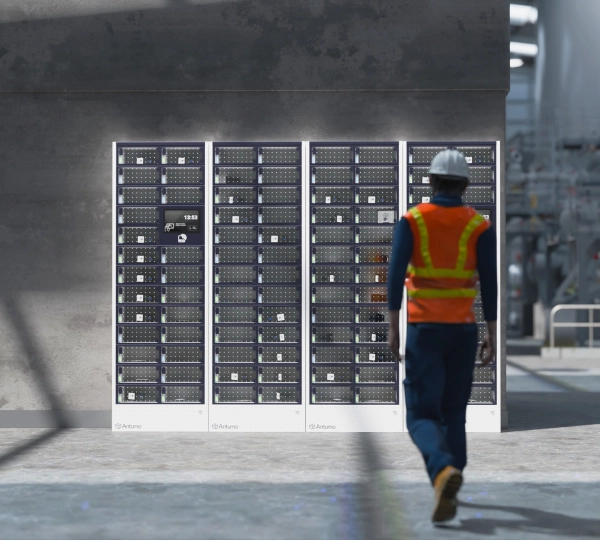 1000x590_Antumo_LOCKER_CABINET_automatyzacja_zarzadzania_urzadzeniami_mobilnymi_1